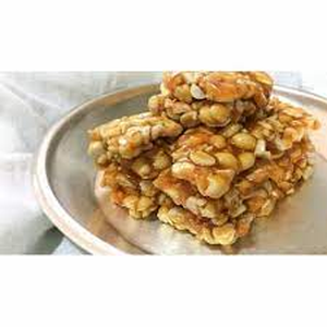 Mala Jaggery Peanut Cake 200g